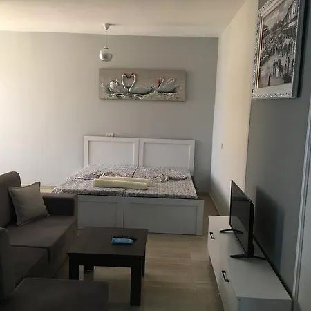 아파트 Valerio's Durrës